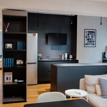 Urban Retreat Апартаменты *